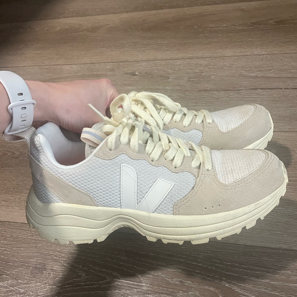 Veja Venturi Sneakers - 7